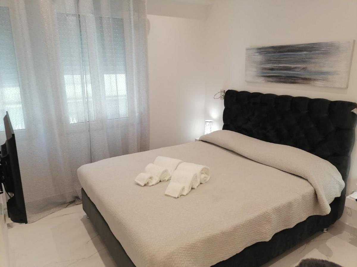 The Syntagma Luxury Suite เอเธนส์ ภายนอก รูปภาพ