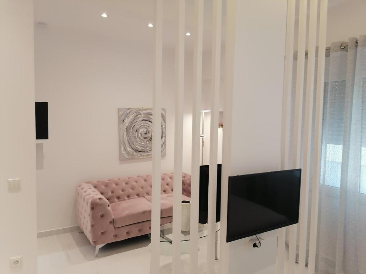 The Syntagma Luxury Suite เอเธนส์ ภายนอก รูปภาพ